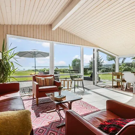 Cozy In Bjert With House Sea View Tatil Evi Binderup Strand